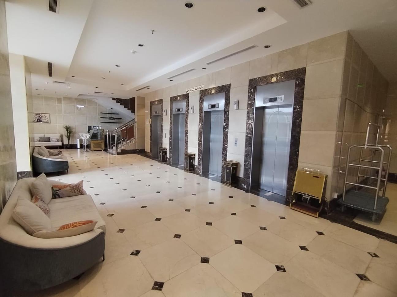 Al Kiram Hotel Al Azizia Мекка Экстерьер фото
