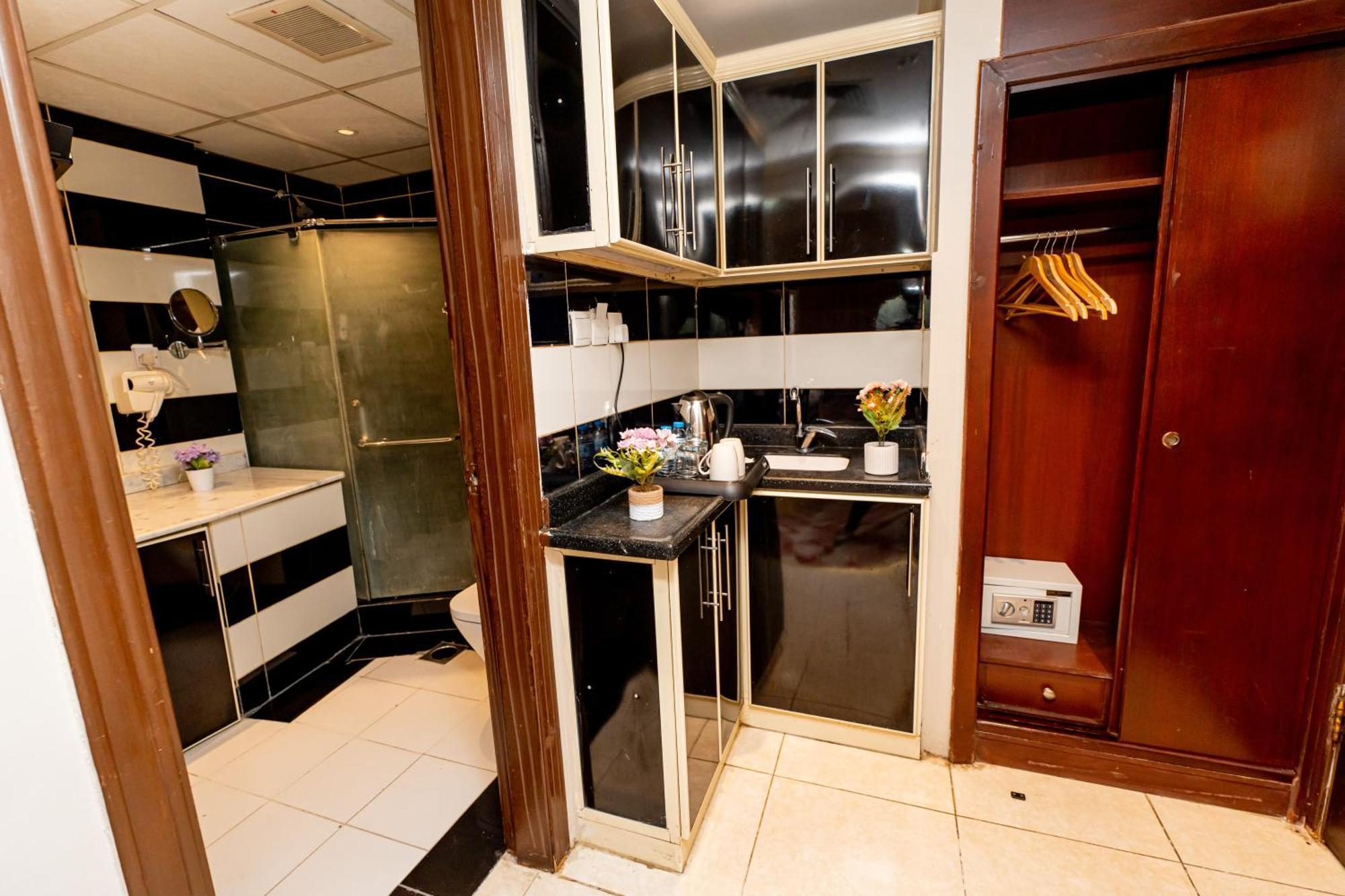 Al Kiram Hotel Al Azizia Мекка Экстерьер фото